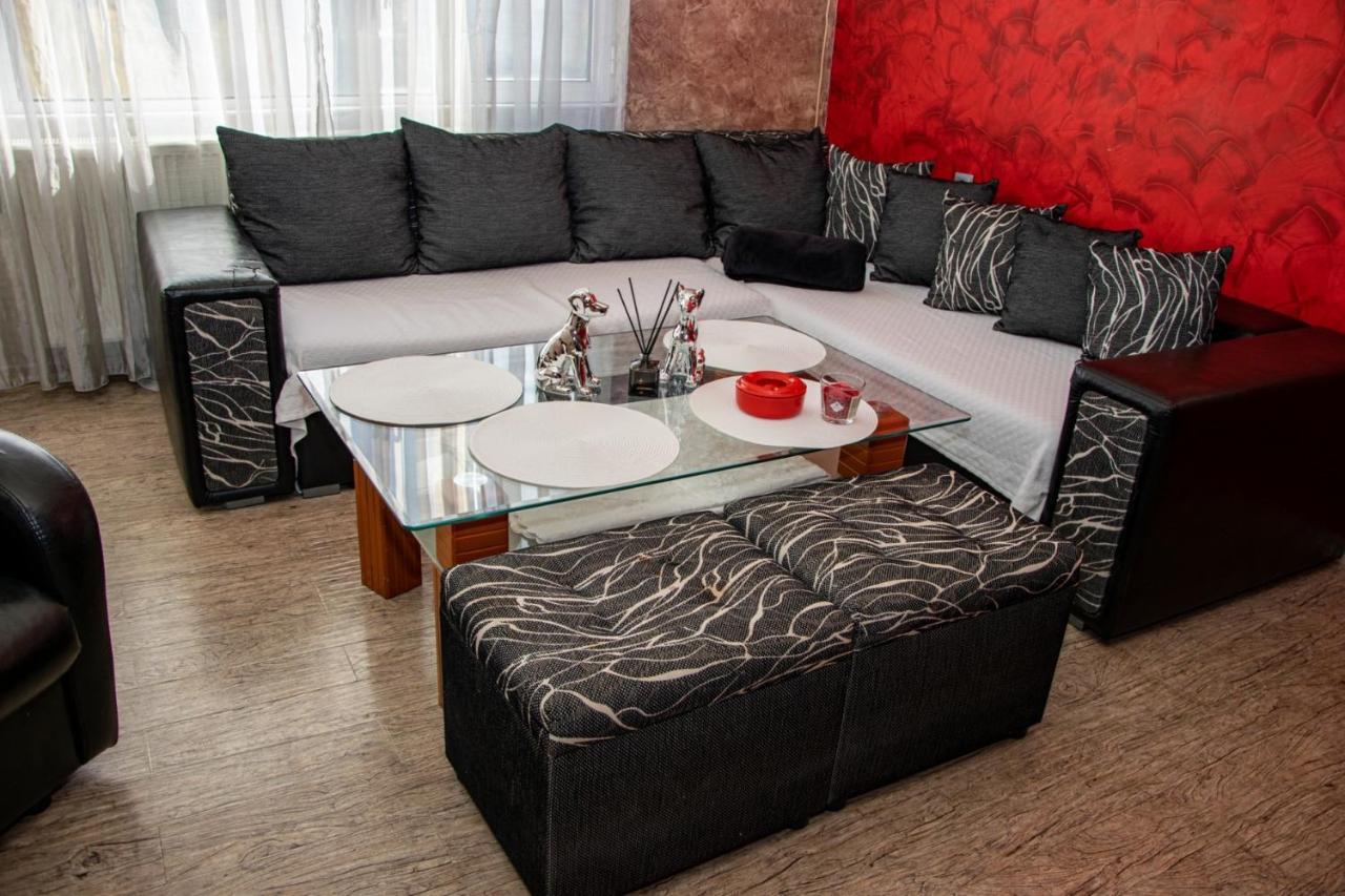 Vilhelmov'S Apartament Lukovit Extérieur photo
